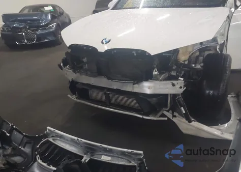 2021 BMW X1 Sdrive28I z USA, uszkodzony, nr VIN WBXJG7C05M5U33457